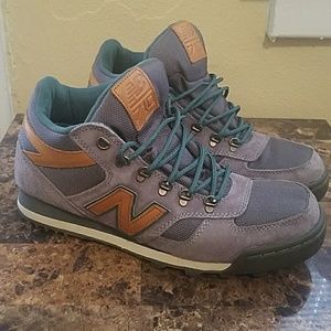 New Balance 710 Boots